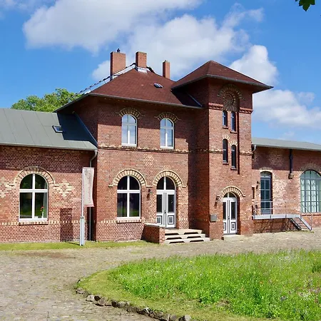 Urlaubsbahnhof-stellwerk Lauterbach (Rugen)
